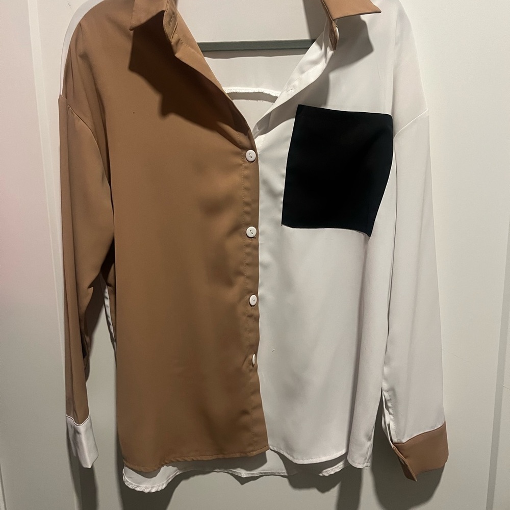 Tan White Colorblock Button Down Shirt Women Size S Work Office Blouse Chic - Picture 2 of 4